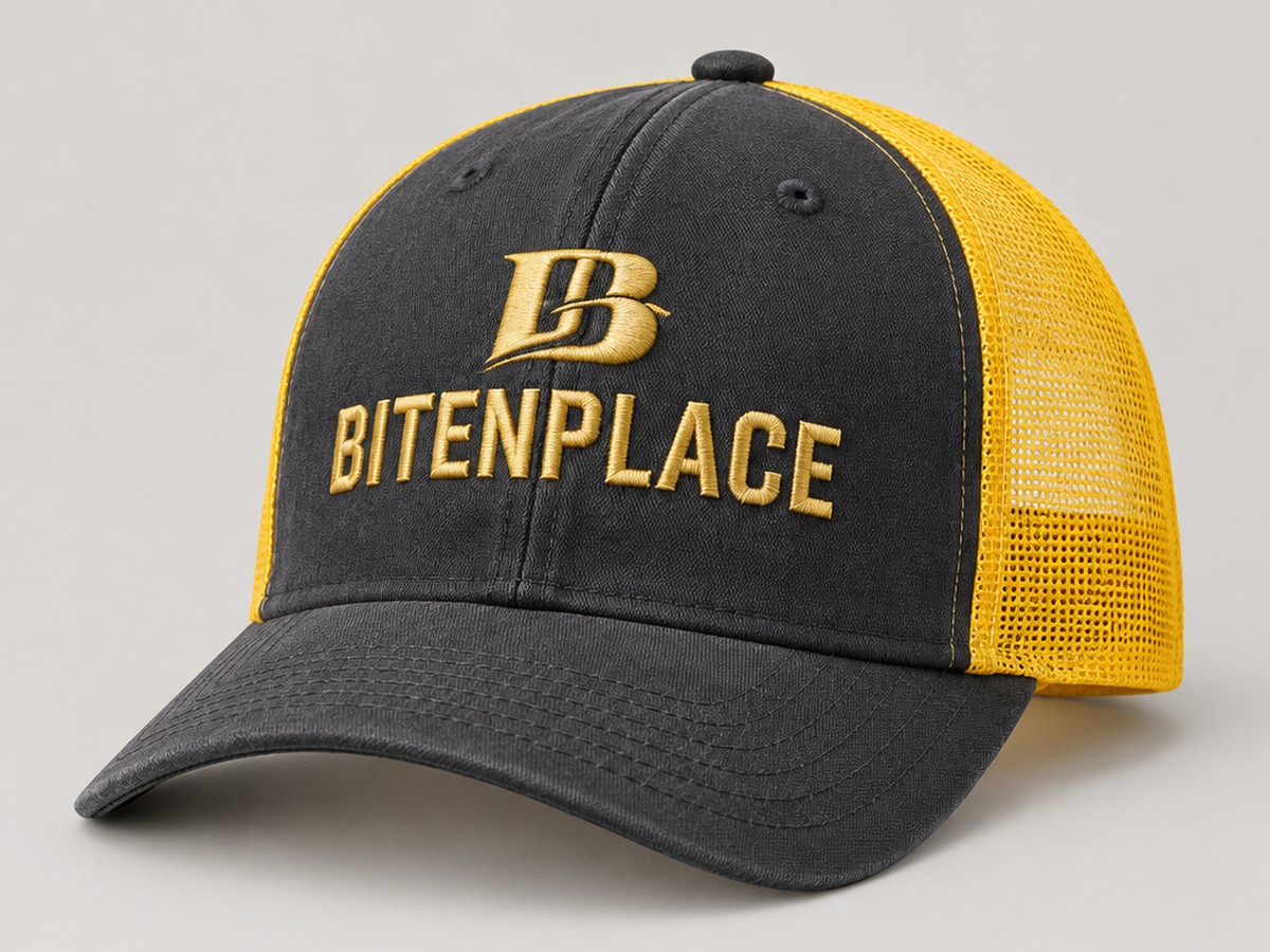 Casquette trucker BITENPLACE, front noir mesh jaune, logo brodé or